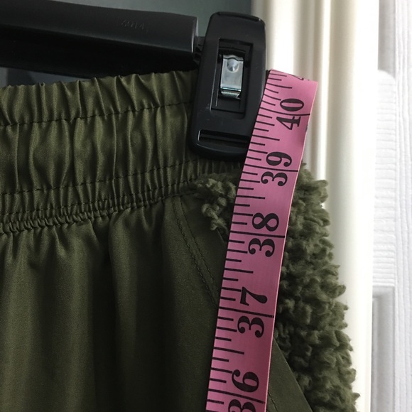 Jogger pant - Picture 3 of 5